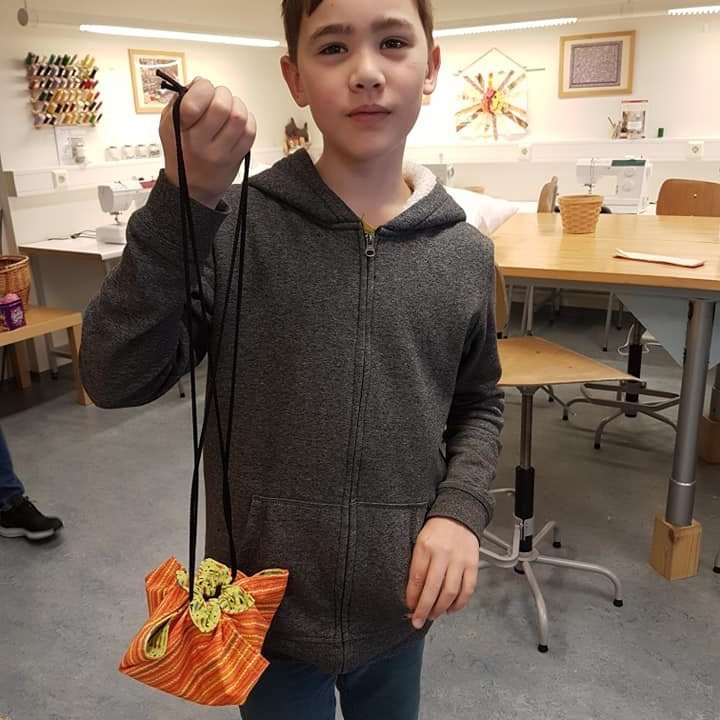 57066175_570631493423117_7980588628025802752_n