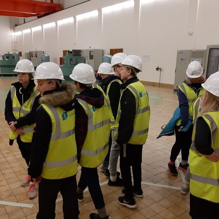 55608080_1358939067615676_2274692045207502848_n