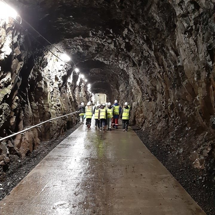 55826966_356747508274766_6483146575173386240_n