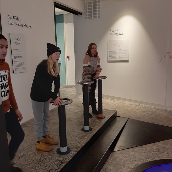 56275878_403701090422489_2049783445642543104_n