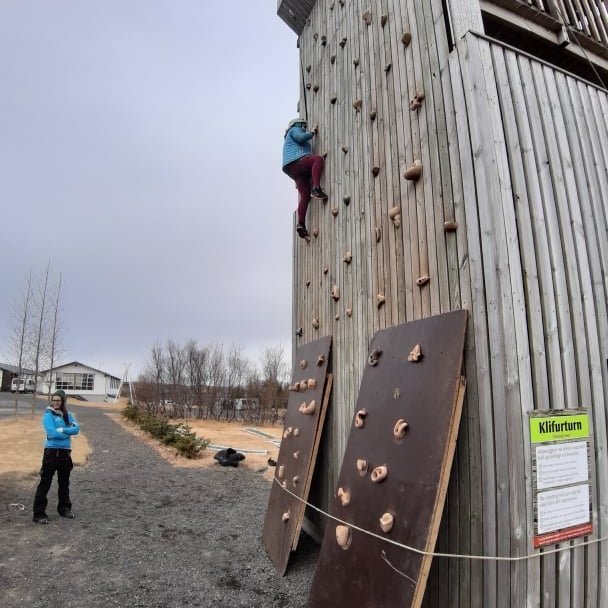 56276044_403949907086525_3994181411887120384_n