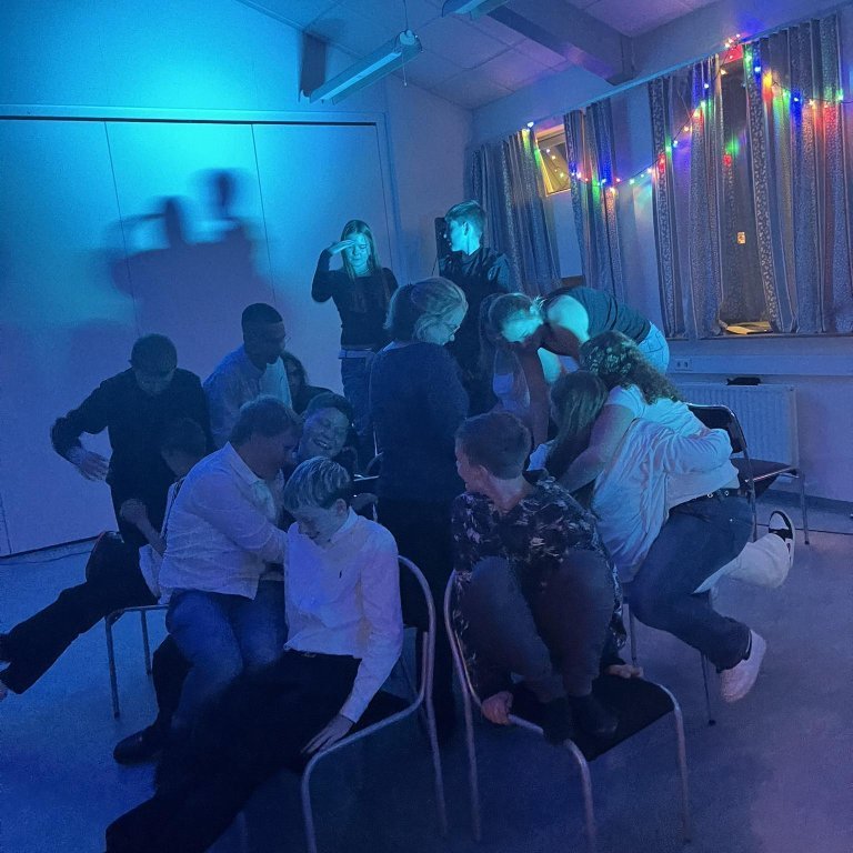 379595093_344105384626304_1553921561624473612_n