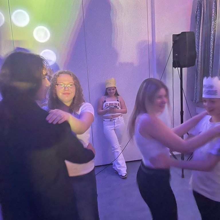 379618356_1037108387422307_8042467699561218531_n