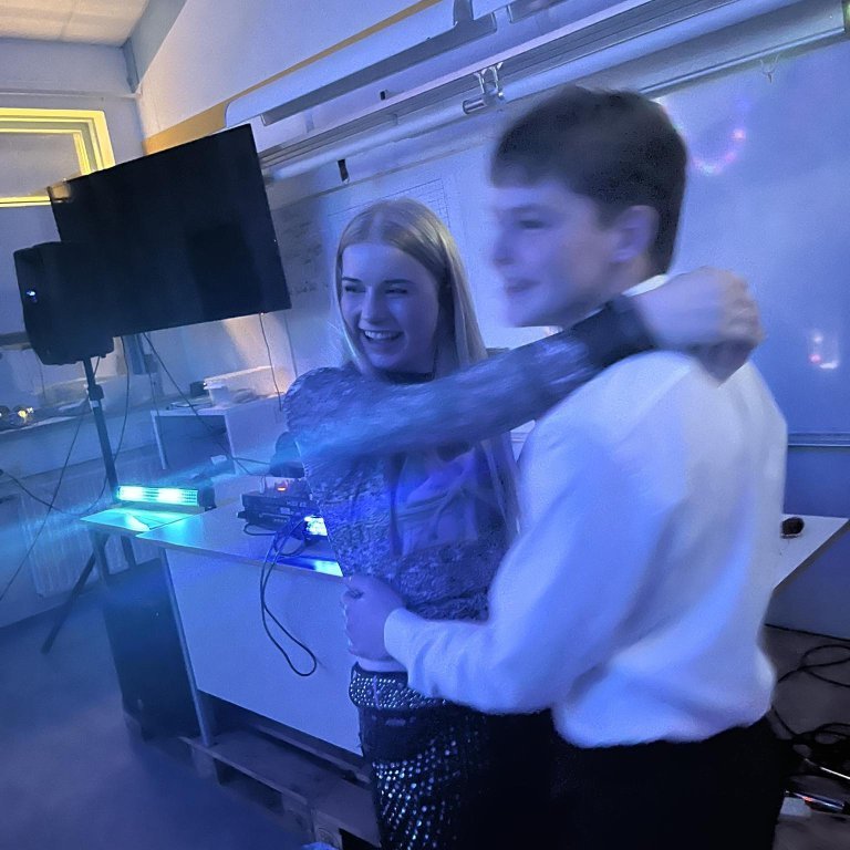 379638541_263590399974680_7956546058760973125_n