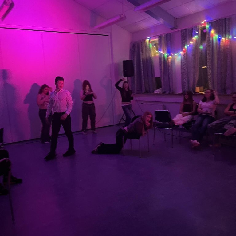 379640259_992927728587774_9143727857936084147_n