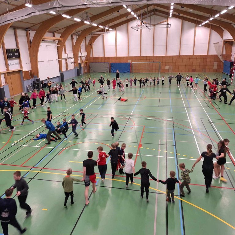 411631050_380511567984718_7232233624634045740_n