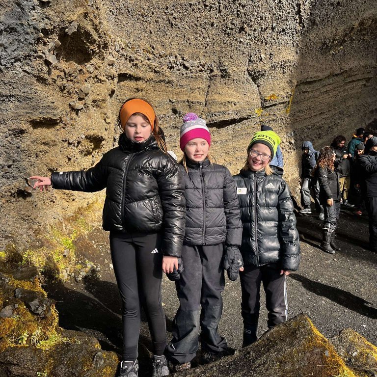 458767299_1572409530017251_2924401691692502792_n