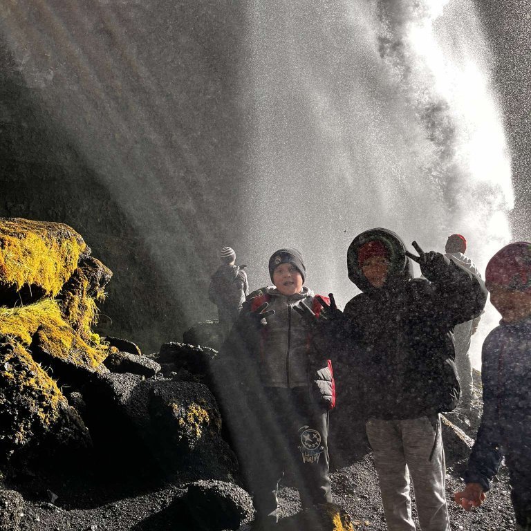 461416955_947234047251892_6671594957244945828_n