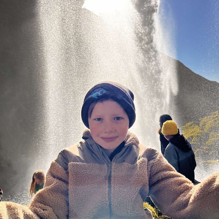 461703085_1256569309100184_4188446272581901377_n