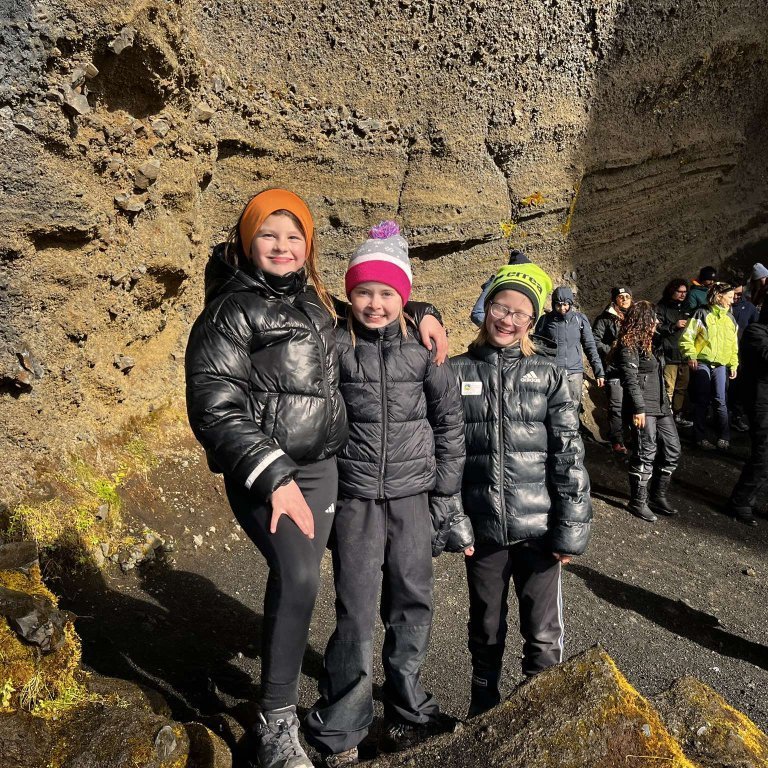 462232127_1071839351132399_197287932758829369_n