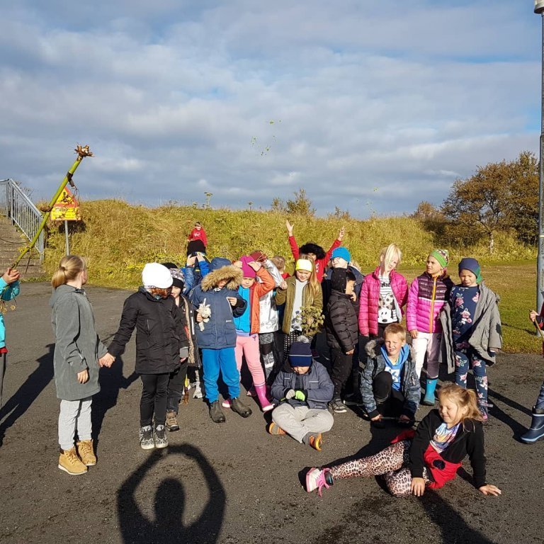 42469891_2205095443112600_7099010130544427008_n