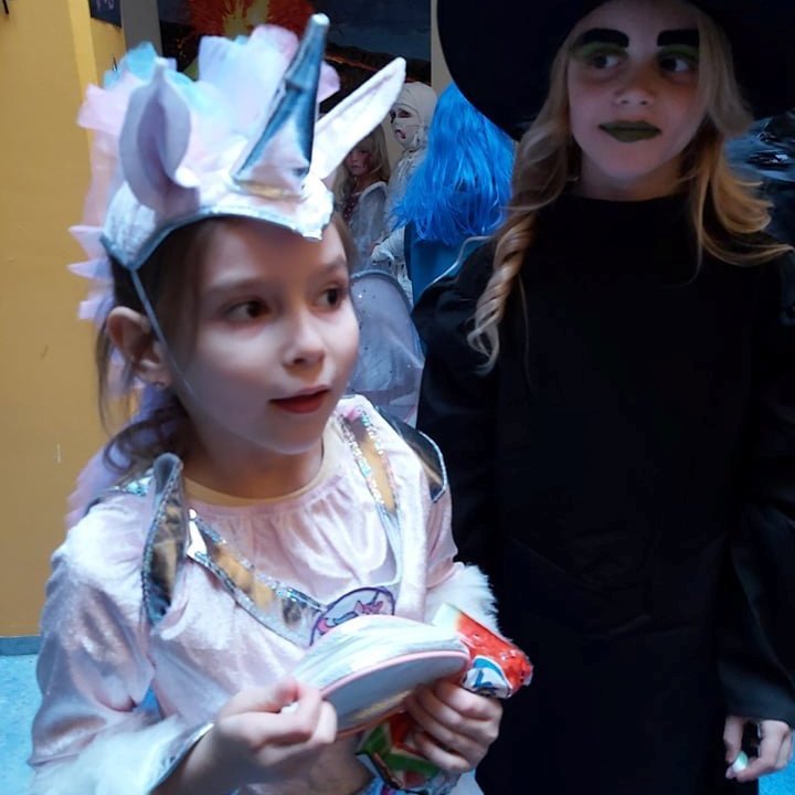 73333370_2363058800624514_1633792133330632704_n