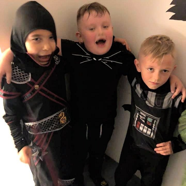 75001911_706997036453228_5912291201867841536_n