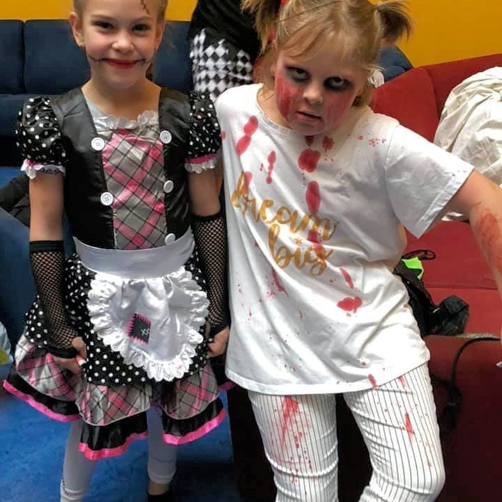 75642447_706998109786454_7269773155445506048_n