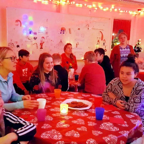 78171082_734529607031725_890602653267001344_n