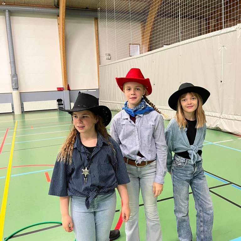 311923733_1249992429068231_3557088516007703913_n