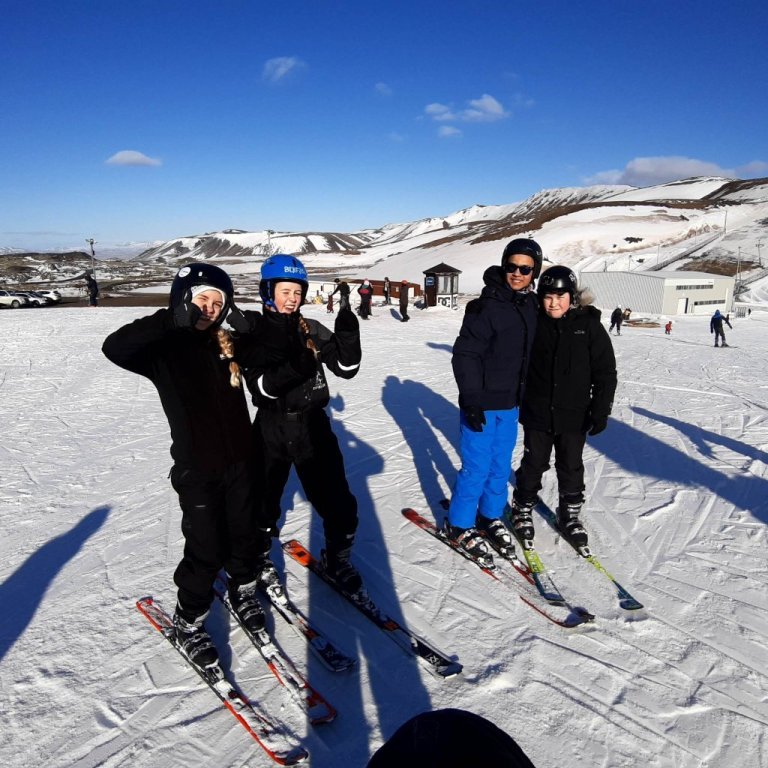 336910000_781987660008848_612948810384783921_n