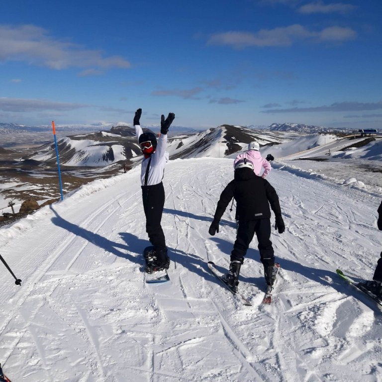 338329929_780854136721726_1212458069056327799_n