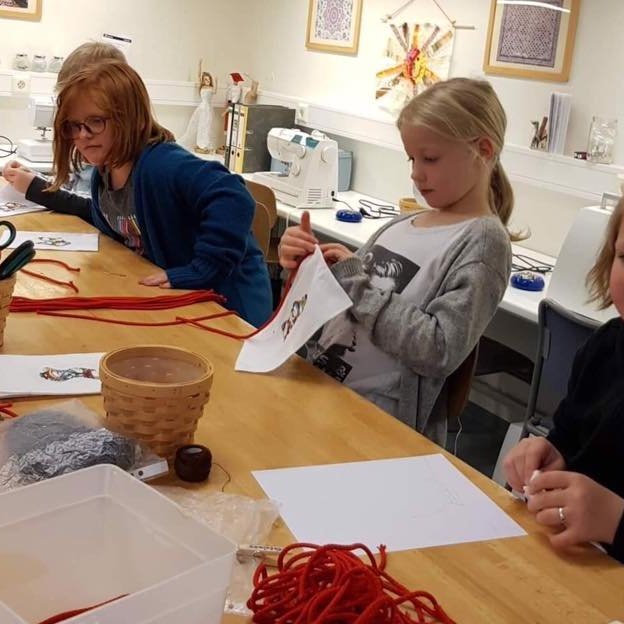 75543635_717911792028419_968185374838882304_n