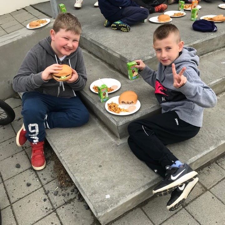 61059552_667094100406426_420206500590387200_n