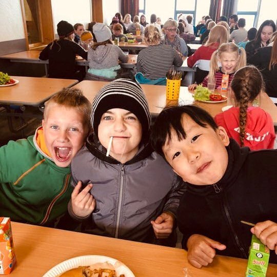 61131880_402454130606196_9070409727250268160_n