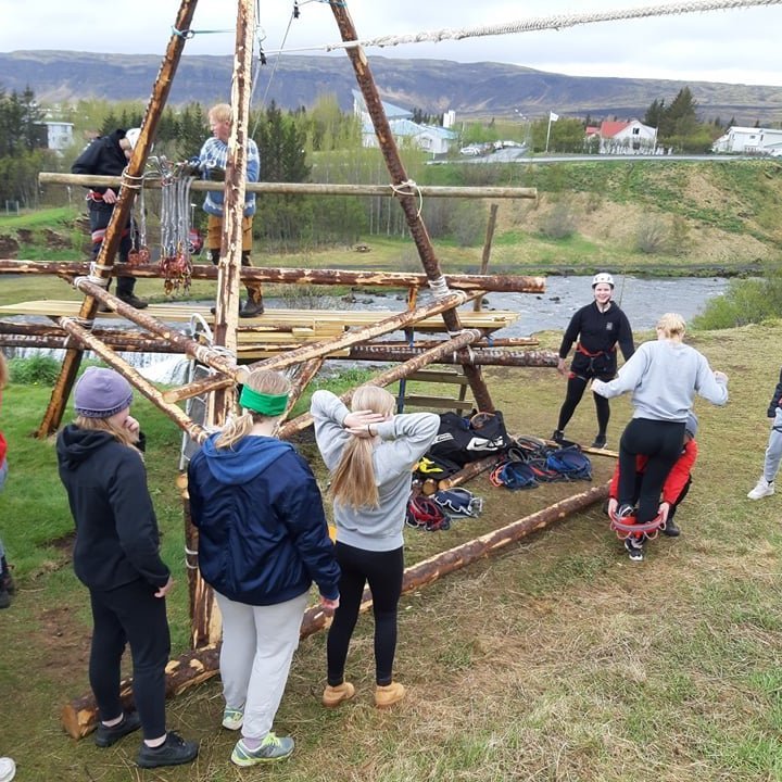 100671878_318120535843327_4755826130198462464_n