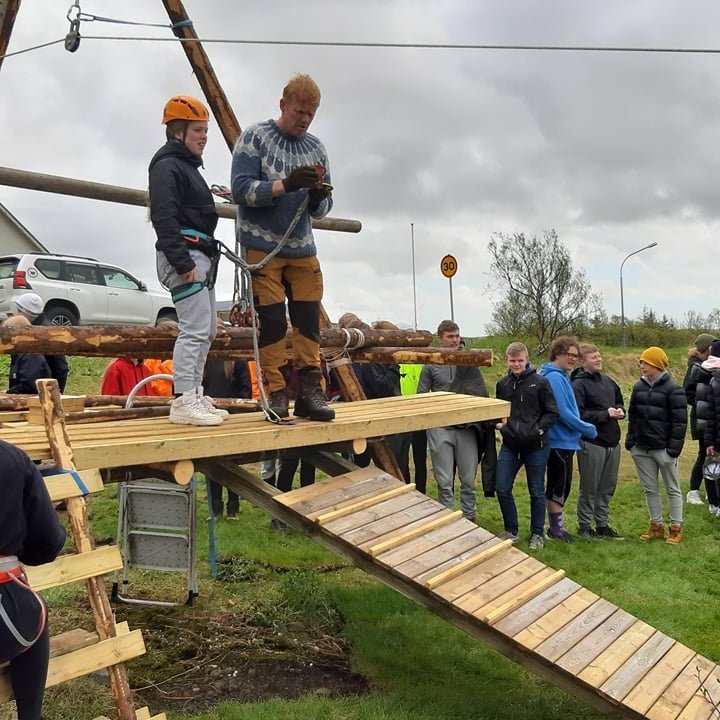 100781279_697878937699105_781205120363790336_n