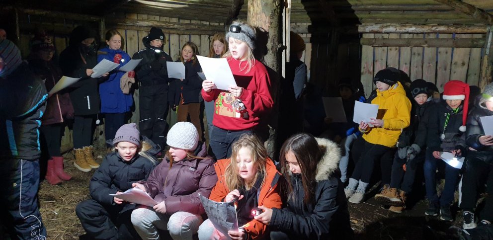 Jólasöngstund miðstigs  í Rjóðri