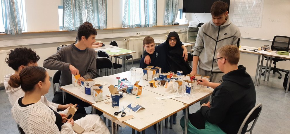 Spírun fræja - tilraun hjá 10. bekk