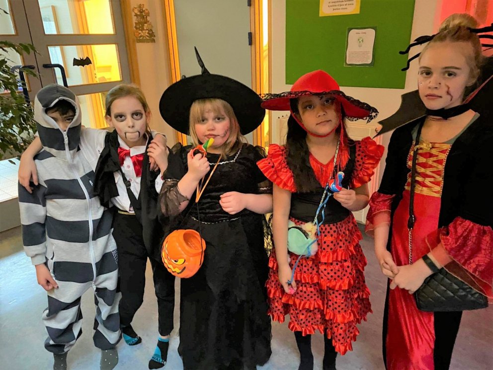 Hrekkjavökuböll í grunnskólanum