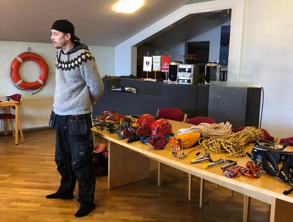 5. bekkur á kynningu hjá Fugbjörgunarsveitinni