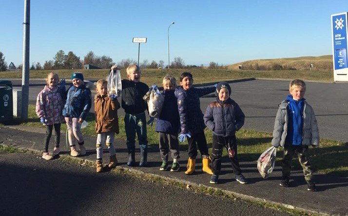 1. bekkur í ruslatínslu