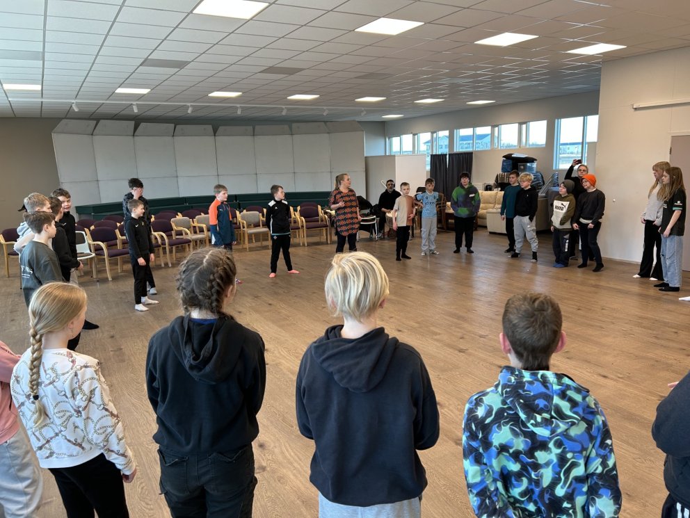 Afró-dans á miðstigi