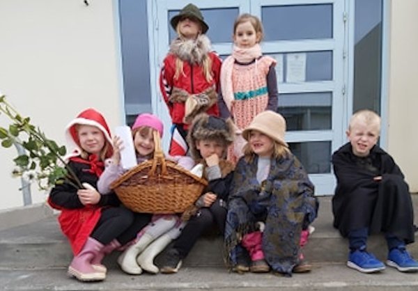 Leikrit 2. bekkjar á Rauðhettu