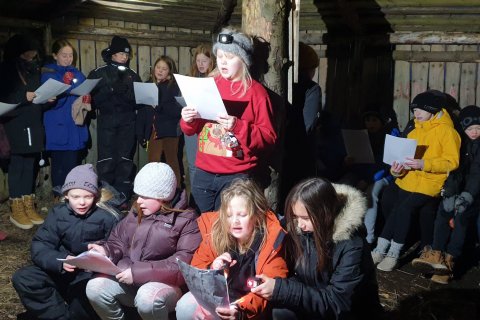 Jólasöngstund miðstigs  í Rjóðri