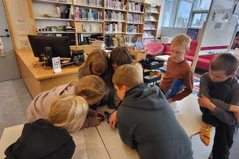 Skemmtileg verkefni á bókasafni