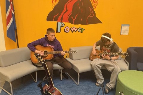 Tónlist og gleði í frímínútum