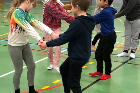 Danskennsla í mars 2022